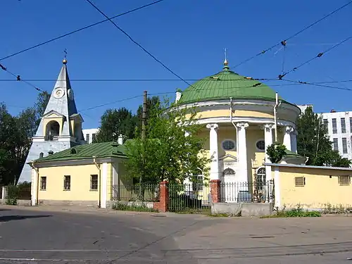 An 18th-century Troitskaya church in St. Petersburg , known as "Kulich and Paskha", because the rotunda of the church resembles kulich, while the adjacent belfry has a pyramidal form reminiscent of paskha.