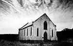 The sturdy stone church at Glen-Lynden was built as a result of co-operation between the Scottish 1820 Settlers and their Dutch-Afrikaner neighbours to meet their need for a church of their own. It was built in 1828 under the leadership of Thomas Pringle
Type of site: Church.