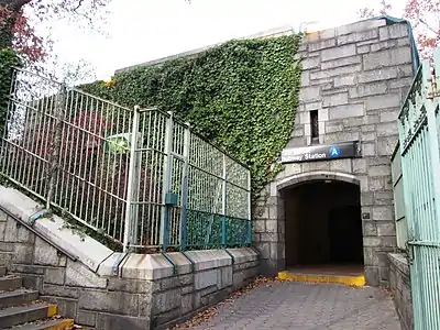 Stairs to Fort Washington Avenue entrance