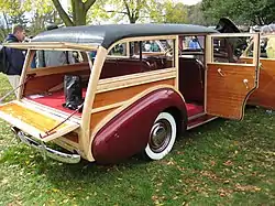 1940 Buick Super Estate (Model 59) tailgate open