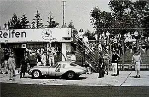 Pit stop during the 1964 race