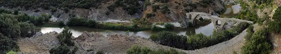 The Kompsatos river and the Bridge of Polyanthos