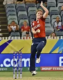 Sciver bowling for England during the 2020 ICC Women's T20 World Cup