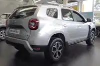 2022 Renault Duster Intens 4x4 (Colombia)