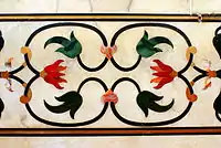 Parchin kara (pietra dura) in stone on the Taj Mahal