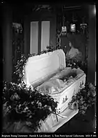 Baby in Casket, asi 1898