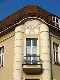 Detail of corner facade