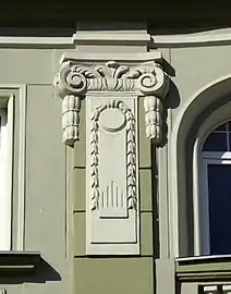 motifs detail