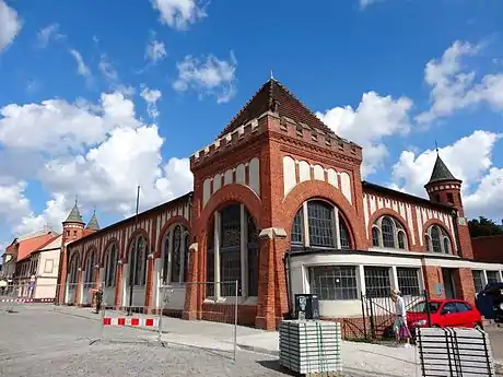 Corner tower with high glass windows