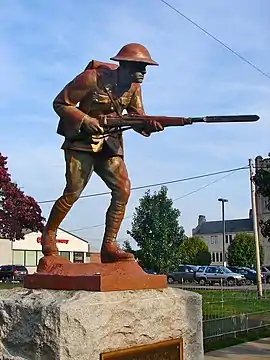 World War I Memorial in front of the mansion