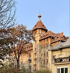 Apartment building built by the Communal Society for Affordable Housing for the State Monopoly Company in the Lahovary Square, Bucharest, by Lucian Teodosiu, 1926-1929