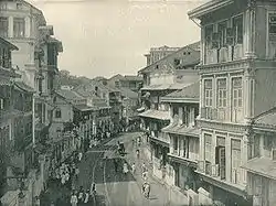 Bazaar along Kalbadevie Road, Bombay (now Mumbai), 1890