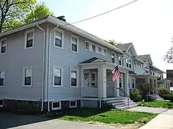 Building at 38–48 Richardson Avenue