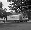 IFA H6Z tractor with a mobile library semitrailer, photo taken in 1970