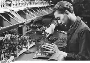 French mechanics at Siemens in Berlin, 1943