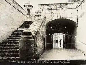 Castillo de Atarés - 1936-drawbridge-and-a-battlement, Havana, Cuba