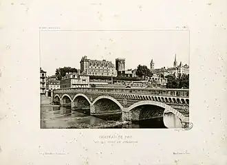 View of the chateau from the Jurançon bridge