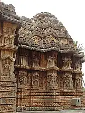 Star pointed shrine architecture, Chennakeshava temple at Aralaguppe