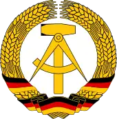 Coat of arms of the German Democratic Republic, 1953–1955