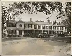 1929. The three separate original structures are marked by the chimney locations