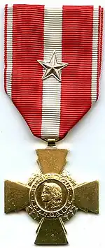 Croix de la Valeur militaire with 2 palms