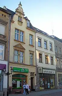 Facades of Nr.72 (right) and 74 (left)