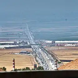 Wheeler Ridge, and the Wheeler Ridge Interchange, viewed along SR 99 looking north from the Tejon Pass.