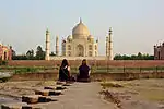 Taj Mahal and grounds: Dalans round Taj Quadrangle