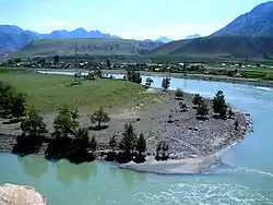 View of the settlement with the Katun river