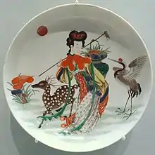 Dish with Magu, deity of longevity, Qing dynasty, approx. 1700–1800 AD, porcelain with overglaze polychrome