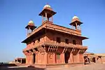 Fatehpur Sikri: Diwan-i-Khas with cloisters