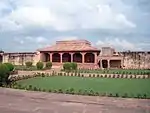 Fatehpur Sikri: Cloisters in front of the hammam by the gate leading into the Diwani-i-Am courtyard.