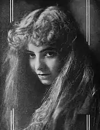 Dorothy Davenport in 1914Flavia Hill