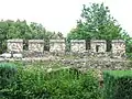 Drosendorf . A "wide" wall with crenellation and walkway