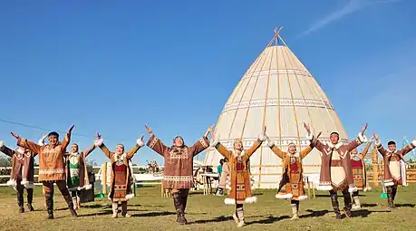 Folk ensemble Osiktakan