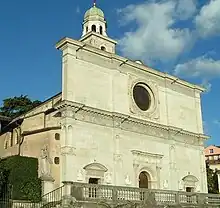 The façade