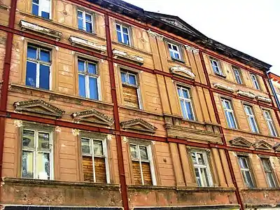 Facade onto Długa street