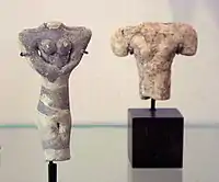 Female figurines Ubaid IV, Tello, ancient Girsu, 4700–4200 BC. Louvre Museum AO15327.