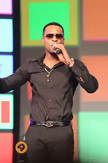 Flavour performing at the 2014 Africa Magic Viewers Choice Awards