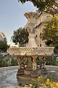 Fountain on the Place François 1er