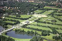 Frogner Park with the Vigeland installation seen in the centre