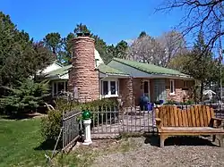 Dr. Burdette and Myrna Gainsforth House