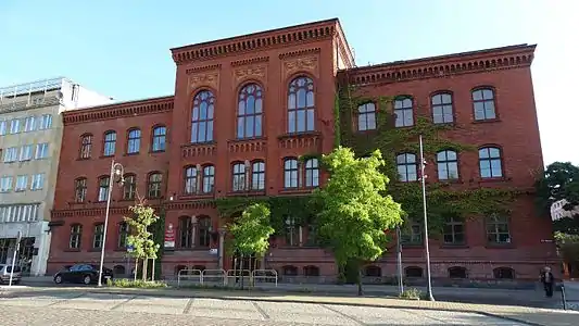 Main elevation on the Square