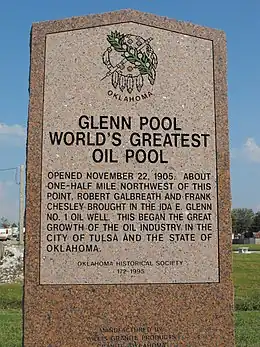 Historical marker in Glenpool, Oklahoma noting the Glenn Pool oil discovery in 1905