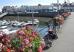 Guernsey July 2011 276, Saint Sampson harbour.jpg