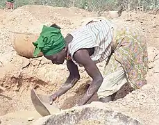 Gold mining in Siguiri, Guinea