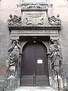 Gate with telamons in the courtyard of the Hotel de Bagis (1550s?)