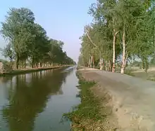 Canal in Marot