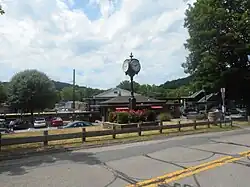 Hawthorne Metro-North station, June 2016