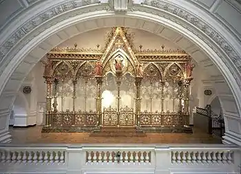 Fig. 5 – The Hereford Screen, designed by Sir George Gilbert Scott and made of wrought and cast iron, brass, copper, semi-precious stones, and mosaics